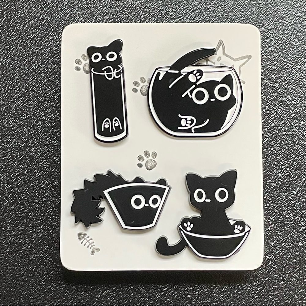 Set of 4 cute cat enamel pins